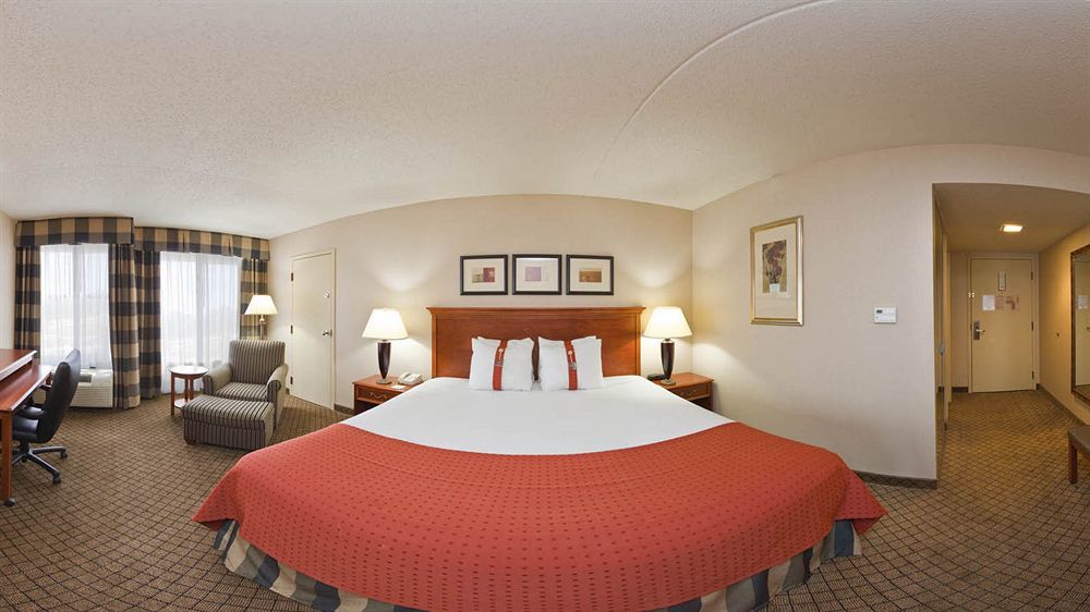 Holiday Inn Dayton/Fairborn I-675 By Ihg Bagian luar foto