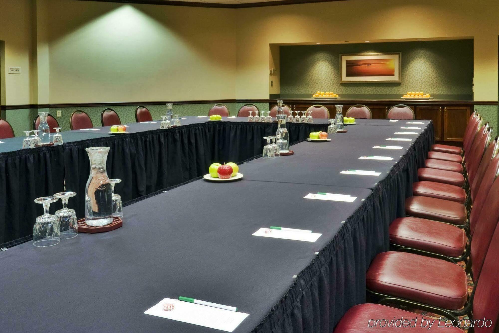 Holiday Inn Dayton/Fairborn I-675 By Ihg Bagian luar foto