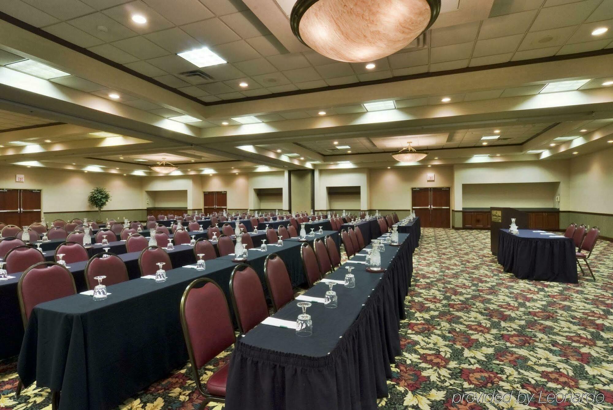 Holiday Inn Dayton/Fairborn I-675 By Ihg Bagian luar foto