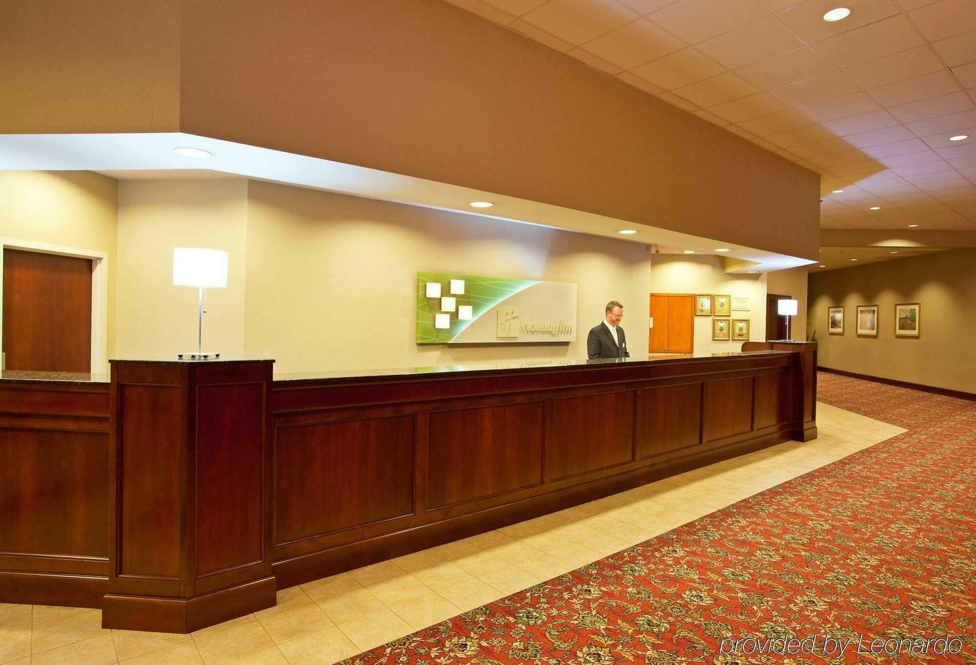 Holiday Inn Dayton/Fairborn I-675 By Ihg Bagian luar foto